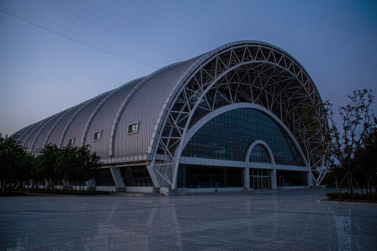 Large-span sports hall