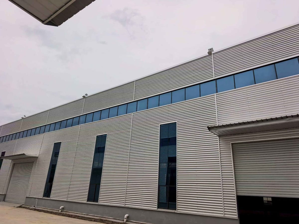 Actual project: metal cladding and daylighting strip